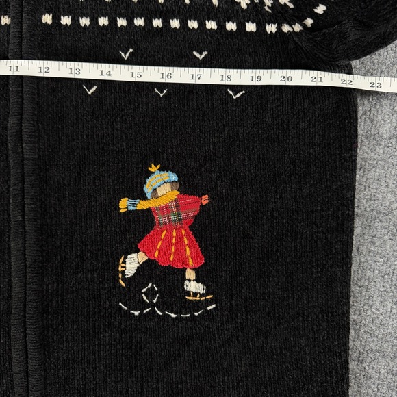Vintage Alfred Dunner Holiday Sweater L Black Snowflake Ice Skater Sweater - Picture 10 of 13